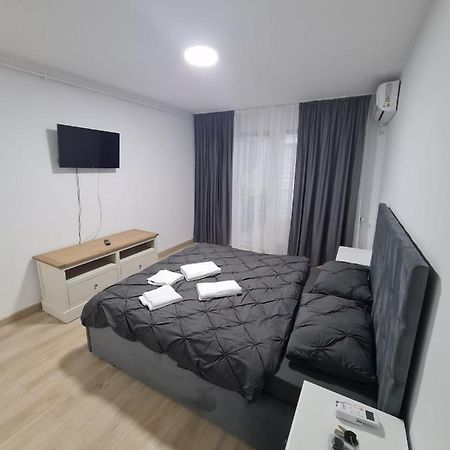 Garsoniera Lux Lorena&Kevin Piteşti Kültér fotó