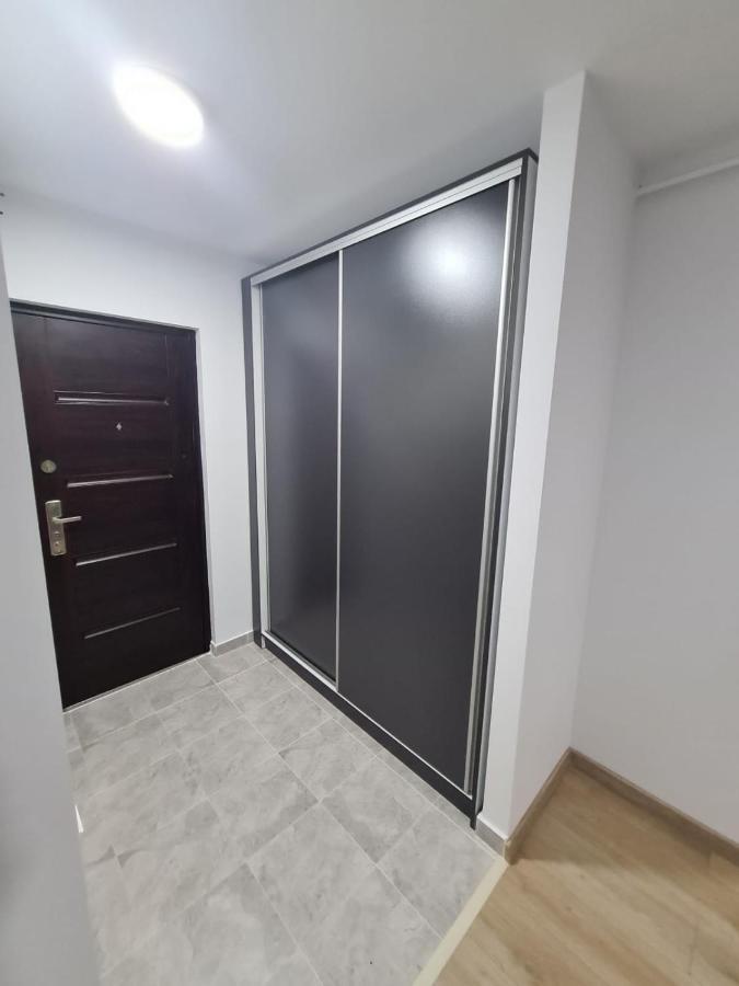 Garsoniera Lux Lorena&Kevin Piteşti Kültér fotó